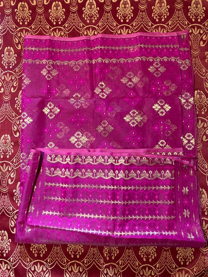 Dhakai Jamdani Saree