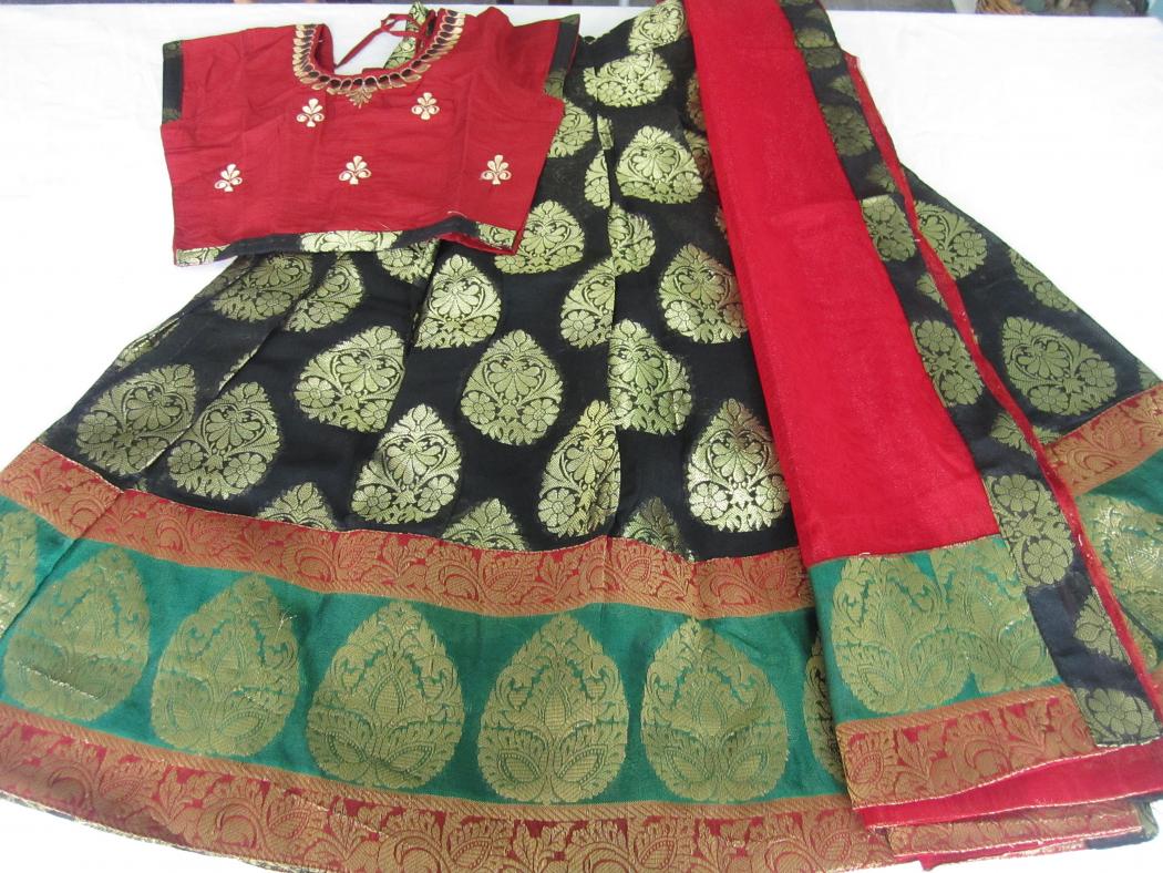 traditional langa voni