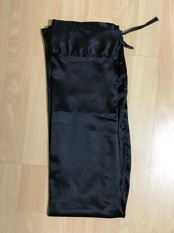 Black Satin Petticoat / Underskirt / Inskirt For Sarees (XXL) Black Satin Petticoat / Underskirt / Inskirt For Sarees (XXL)