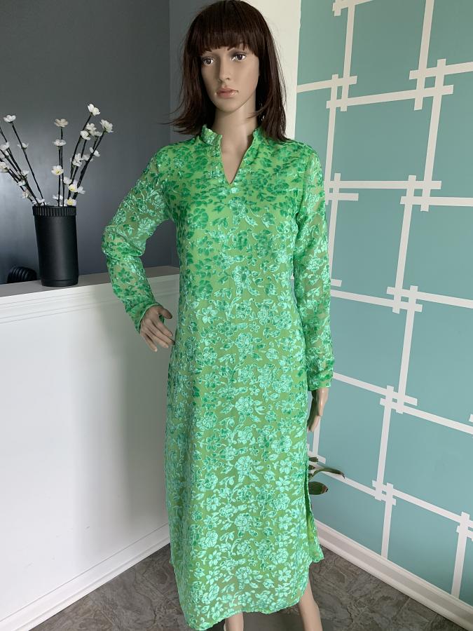 Imposing Sea Green Colored Casual Wear Soft Velvet Long Kurti Imposing Sea Green Colored Casual Wear Soft Velvet Long Kurti