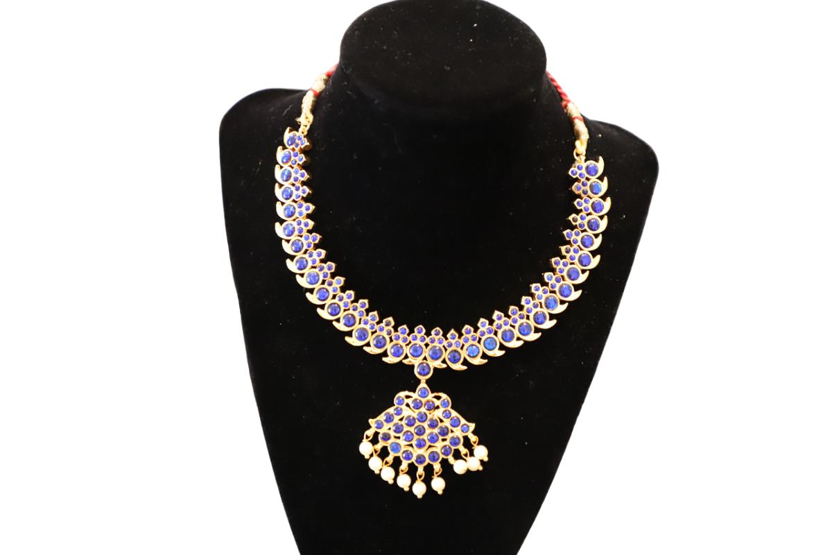 Blue Kemp Short Necklace