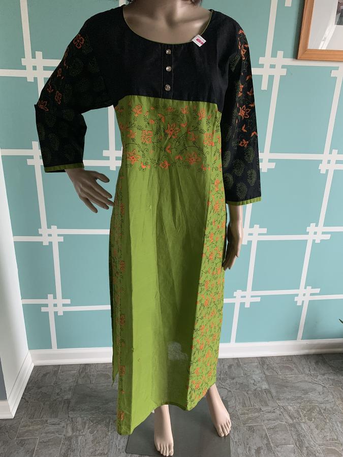 Delightful Green Colored Casual Wear Printed Cotton Kurti Delightful Green Colored Casual Wear Printed Cotton Kurti