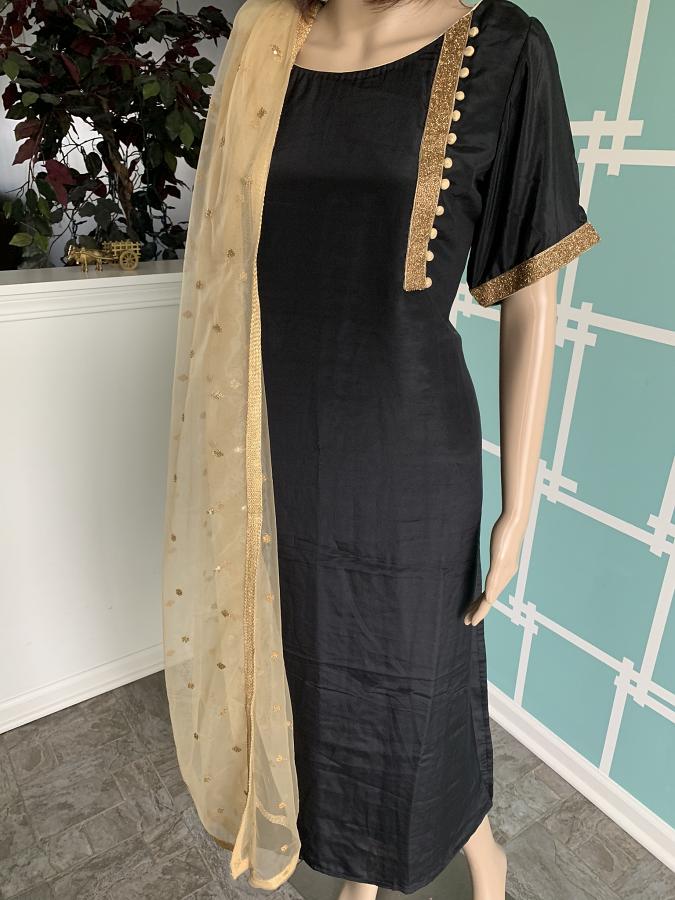 Stylish Pure Black Crepe Silk Partywear Kurti and Dupatta Stylish Pure Black Crepe Silk Partywear Kurti and Dupatta