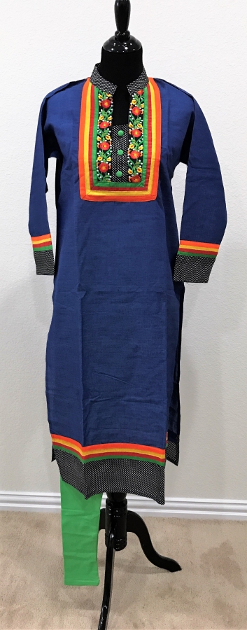 Blue Casual Kurti / Tunic w/ Embroidery & Leggings (M)