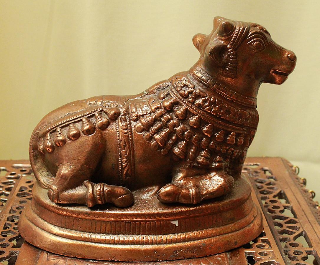 Artistic Black Metal Copper Finish Nandi Gaay (Cow) Statue 10"