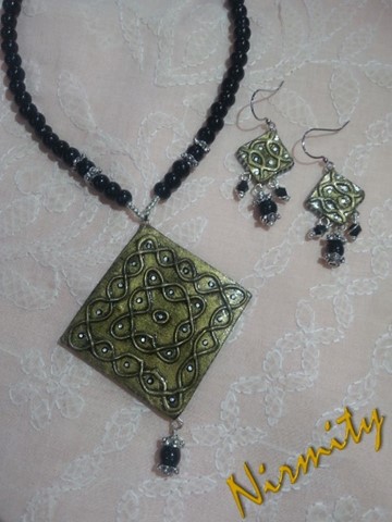 Kolam Necklace & Earrings Set In Indian Patterns