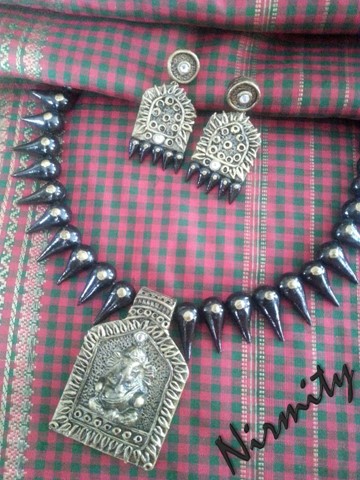 Antique gold and black "Ganesha" clay necklace set
