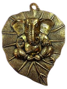 Brass Made Antique Wall Hanging Decor of Betal Leaf W/ Ganesha Idol Brass Made Antique Wall Hanging Decor of Betal Leaf W/ Ganesha Idol