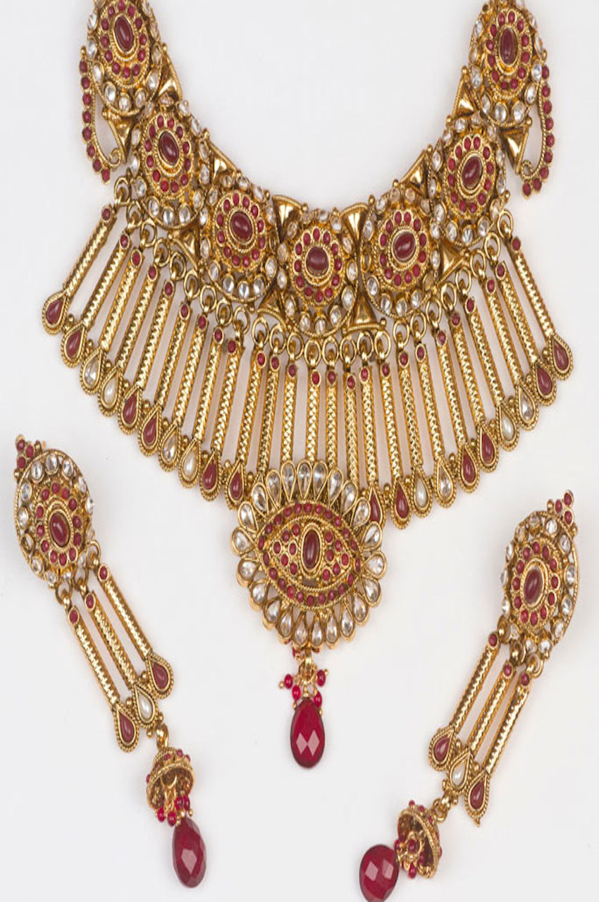 maroon stone necklace set