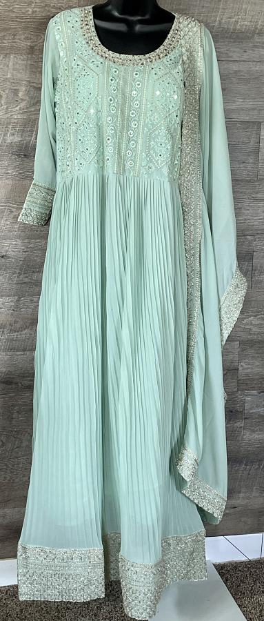 Pure Designer Georgette Crush Chikankari Embroidery Suit (2XL) Pure Designer Georgette Crush Chikankari Embroidery Suit (2XL)