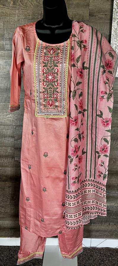 Pure Designer Muslin Cotton Embroidery Foil Mirror Thread Work Kurti with P Pure Designer Muslin Cotton Embroidery Foil Mirror Thread Work Kurti with P