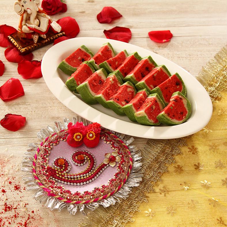 Ethnic Gift, Decorative Tikka Thali w/ Kaju Pista Barfi