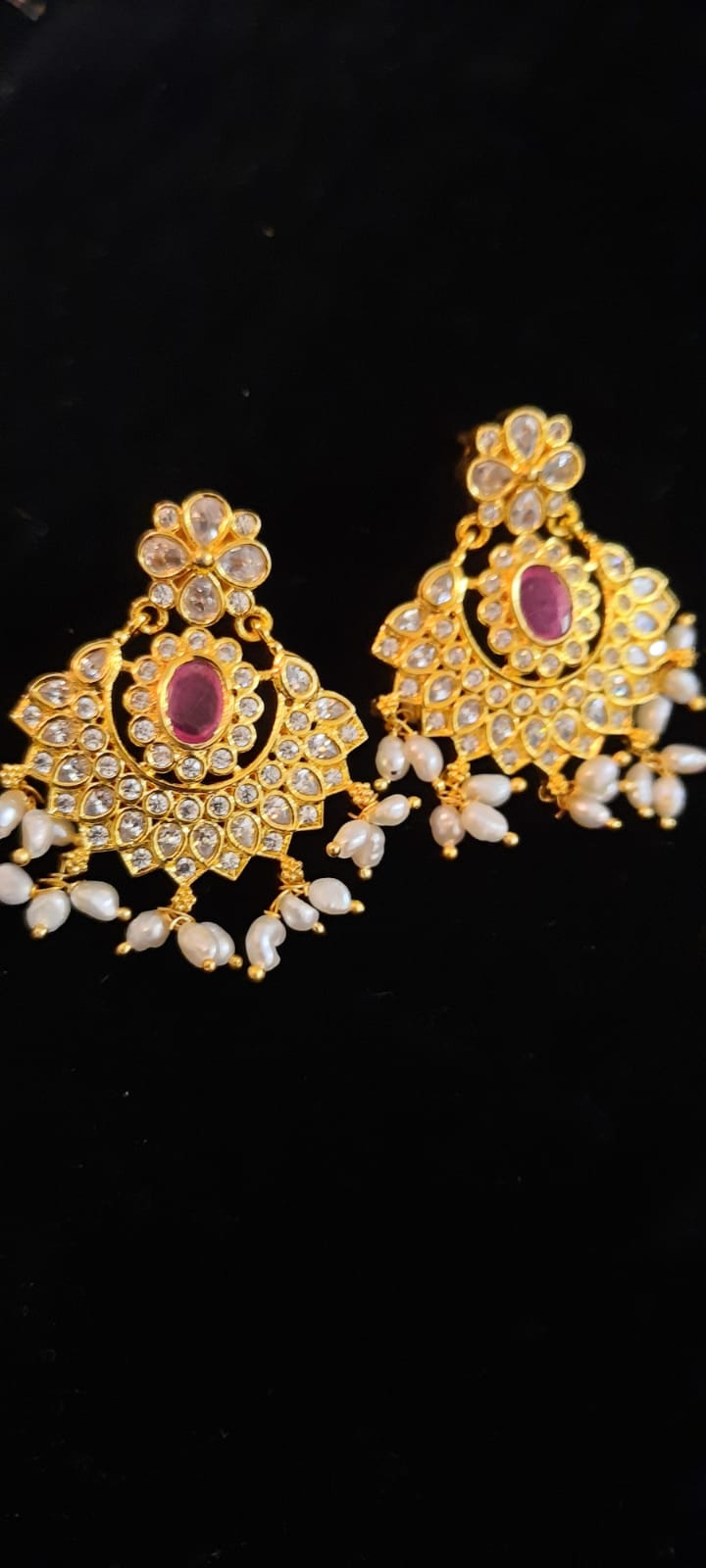 Gold tone round Red-white stone Kerala style earrings dj-37489 – dreamjwell