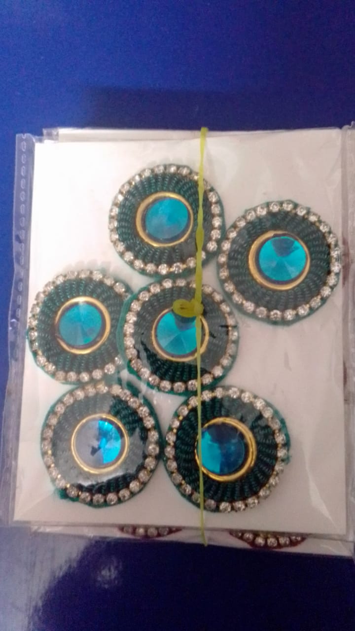 Round Zardosi raw material 1 inch each set(quantity) 6 pieces Round Zardosi raw material 1 inch each set(quantity) 6 pieces
