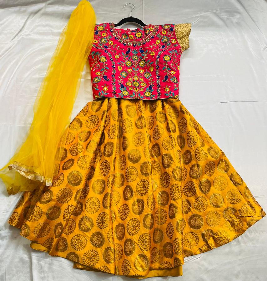 Cotton Lehanga w/ Zari Work Embrodery on Blouse & Net Duppatta 36"