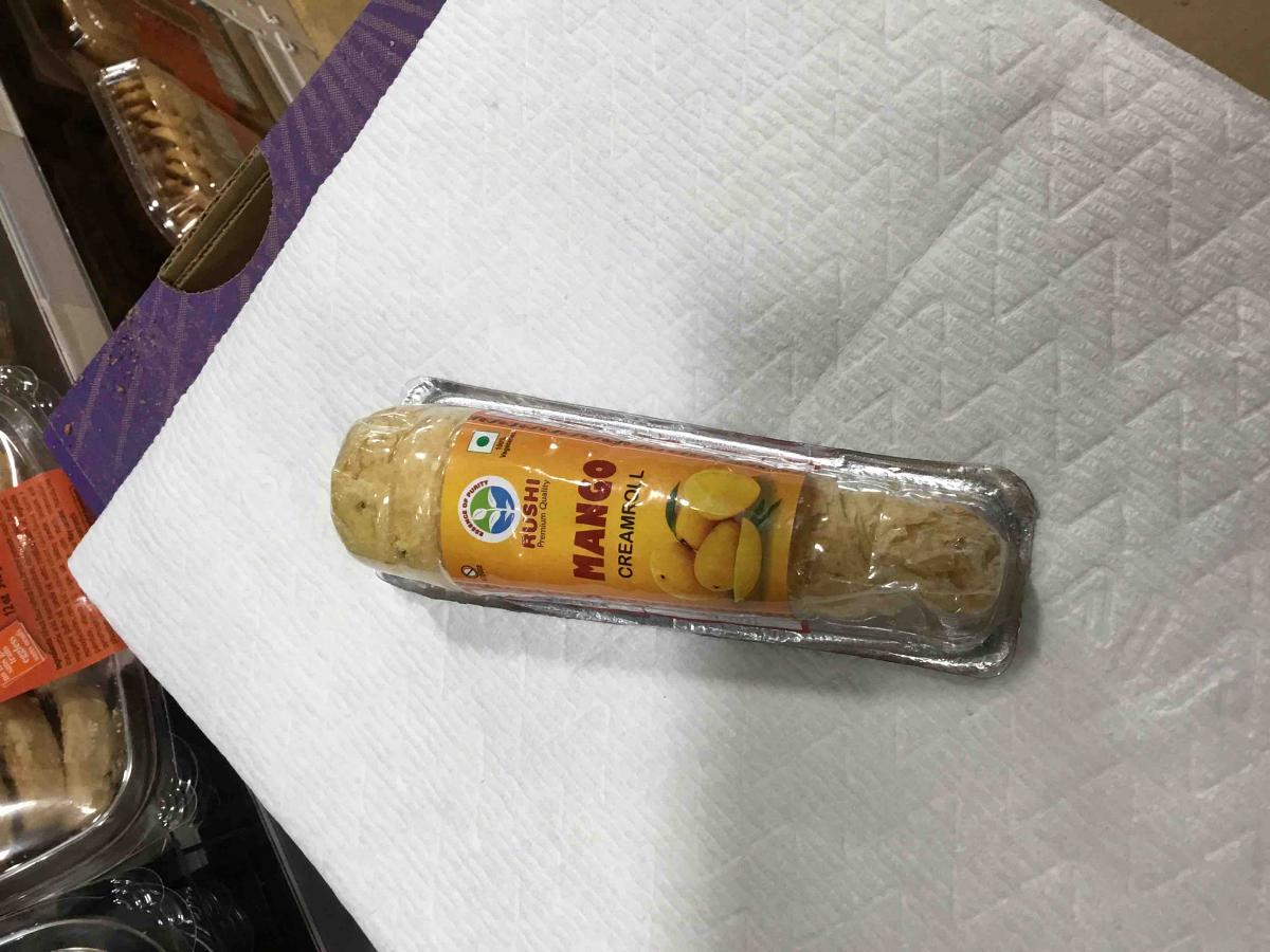 Rushi Mango Cream Roll 48 gms