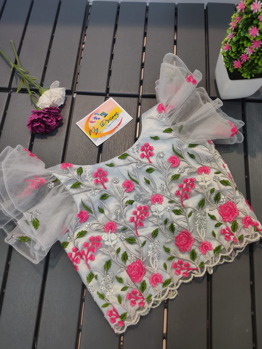 Netted Embroidery Work Blouse 38(1 inch margin available) Netted Embroidery Work Blouse 38(1 inch margin available)