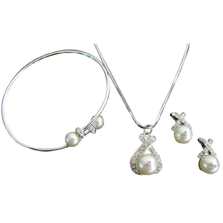 Custom Wedding Jewelry Necklace Earrings Cuff Bracelet In White Pearls Custom Wedding Jewelry Necklace Earrings Cuff Bracelet In White Pearls