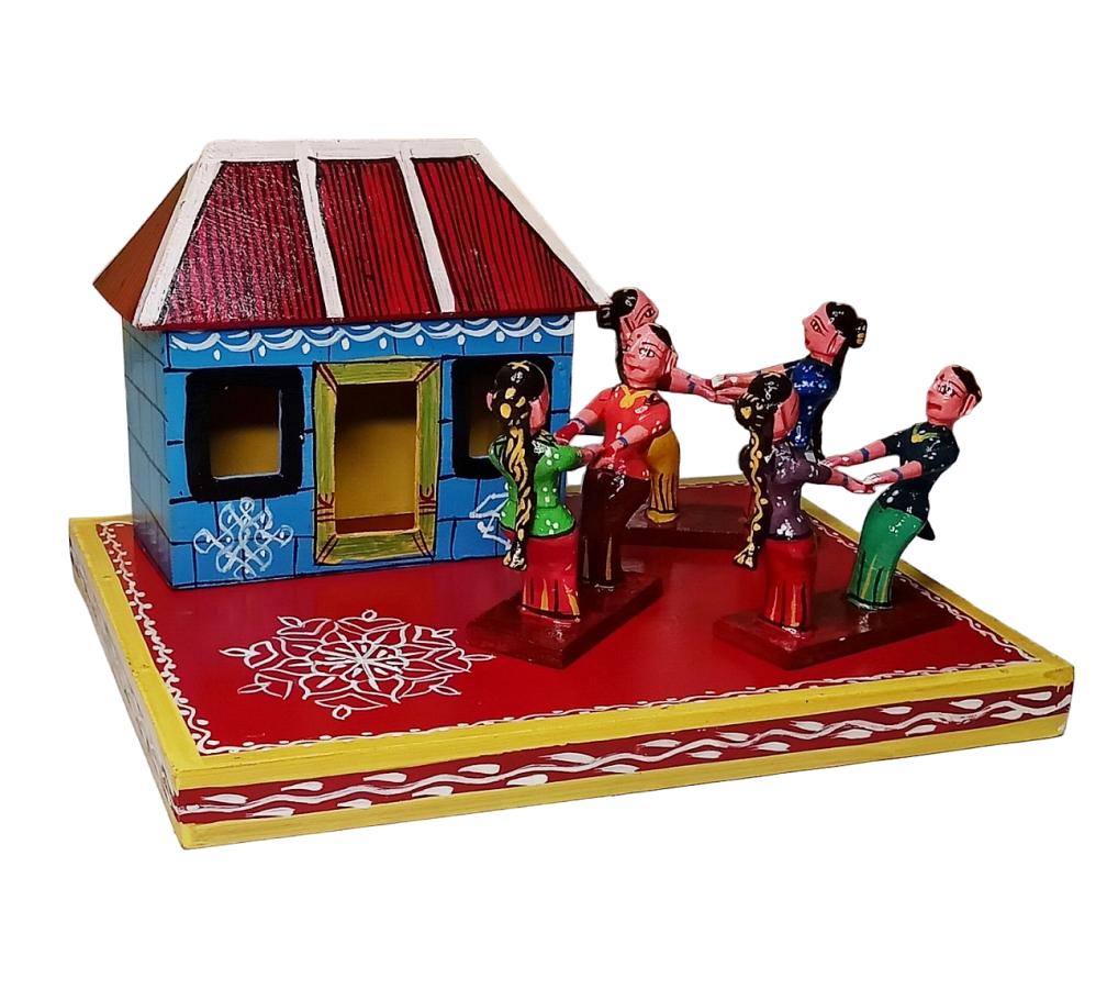 Kondapali Navarathri Golu Doll - Girls Playing