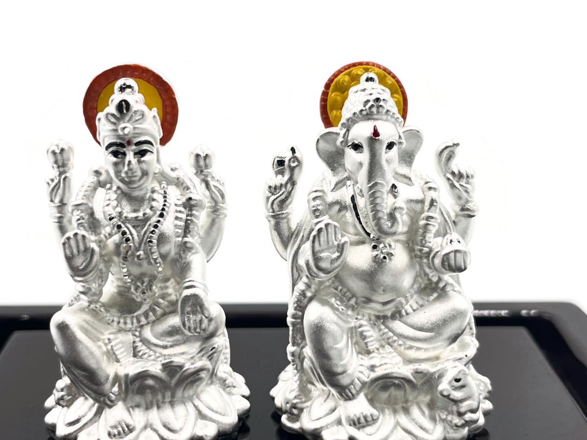 Beautiful Design 999 Pure Silver Ganesh & Lakshmi Statue (#15) Beautiful Design 999 Pure Silver Ganesh & Lakshmi Statue (#15)