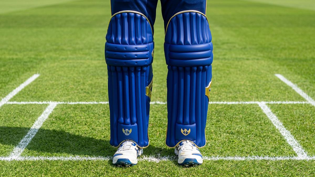 SNICK DOT 2.0 BATTING PADS THREE STRAP (2026) - BLACK\BLUE  - MEN\YOUTH