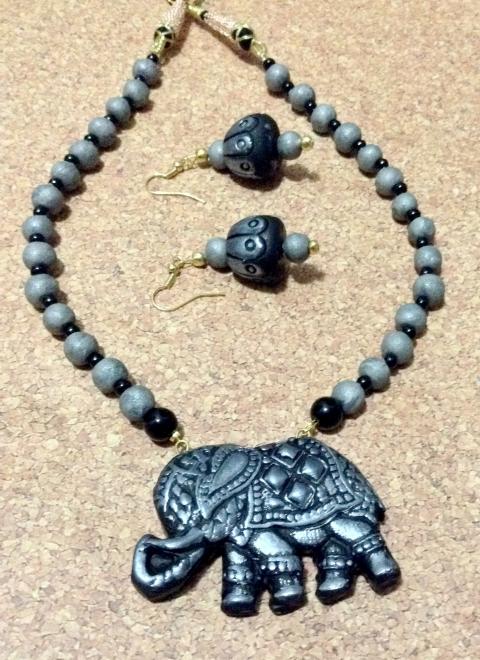 Handcrafted Majestic Clay Elephant Pendant Necklace & Earrings Handcrafted Majestic Clay Elephant Pendant Necklace & Earrings