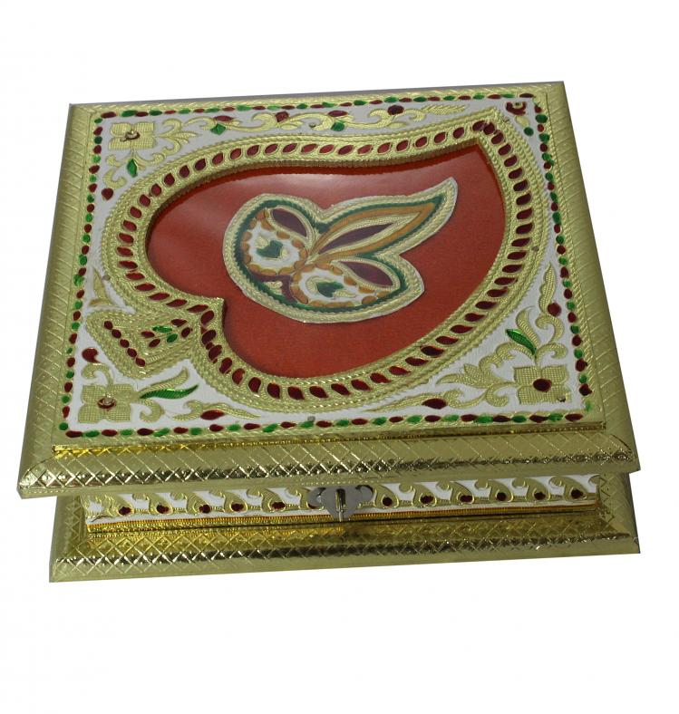 Paan & Diya Pattern Dry Fruits and Chocolate Box 8"*8" Paan & Diya Pattern Dry Fruits and Chocolate Box 8"*8"