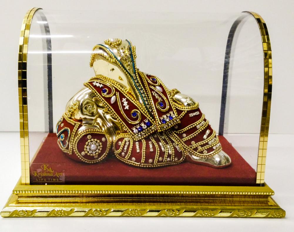 Relaxing Embellished Ganesha Statue, New Trends Vibrant Idol Relaxing Embellished Ganesha Statue, New Trends Vibrant Idol