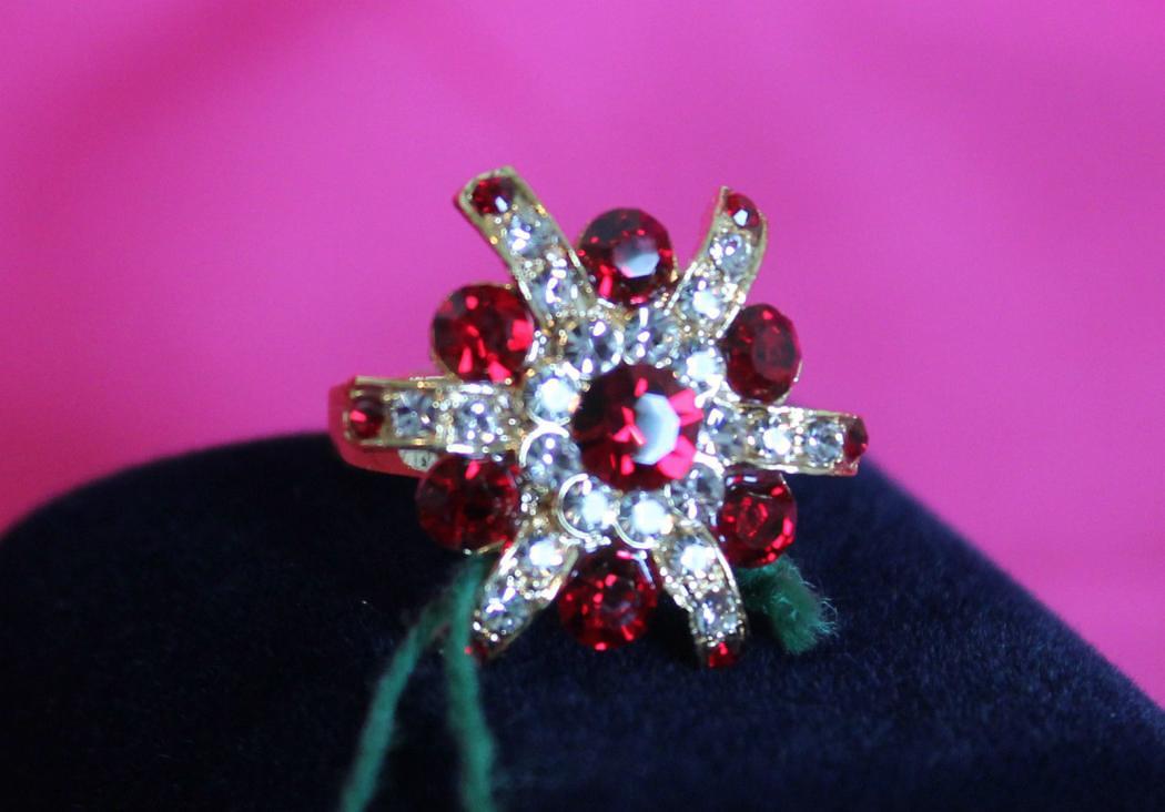 Finger Ring 5508 Golden Ruby Ring Indian Fashion Jewelry Shieno Sarees Finger Ring 5508 Golden Ruby Ring Indian Fashion Jewelry Shieno Sarees