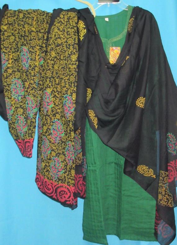 Green Cotton Salwar Kameez Dupatta \w Floral Print (M)