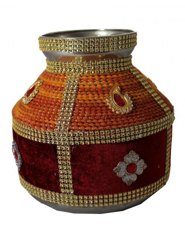 Hand Decorated Fancy Matka Kalash for Wedding / Puja Hand Decorated Fancy Matka Kalash for Wedding / Puja