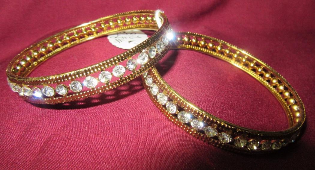 １着でも送料無料 CZ w/ Bangles Golden 2 of Set Crystal Work Stones Zircon アクセサリー