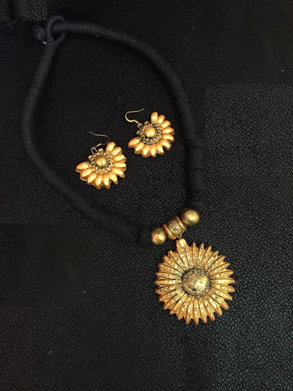 Flower pendant in Gold & Black w/earrings-Terracotta jewelry