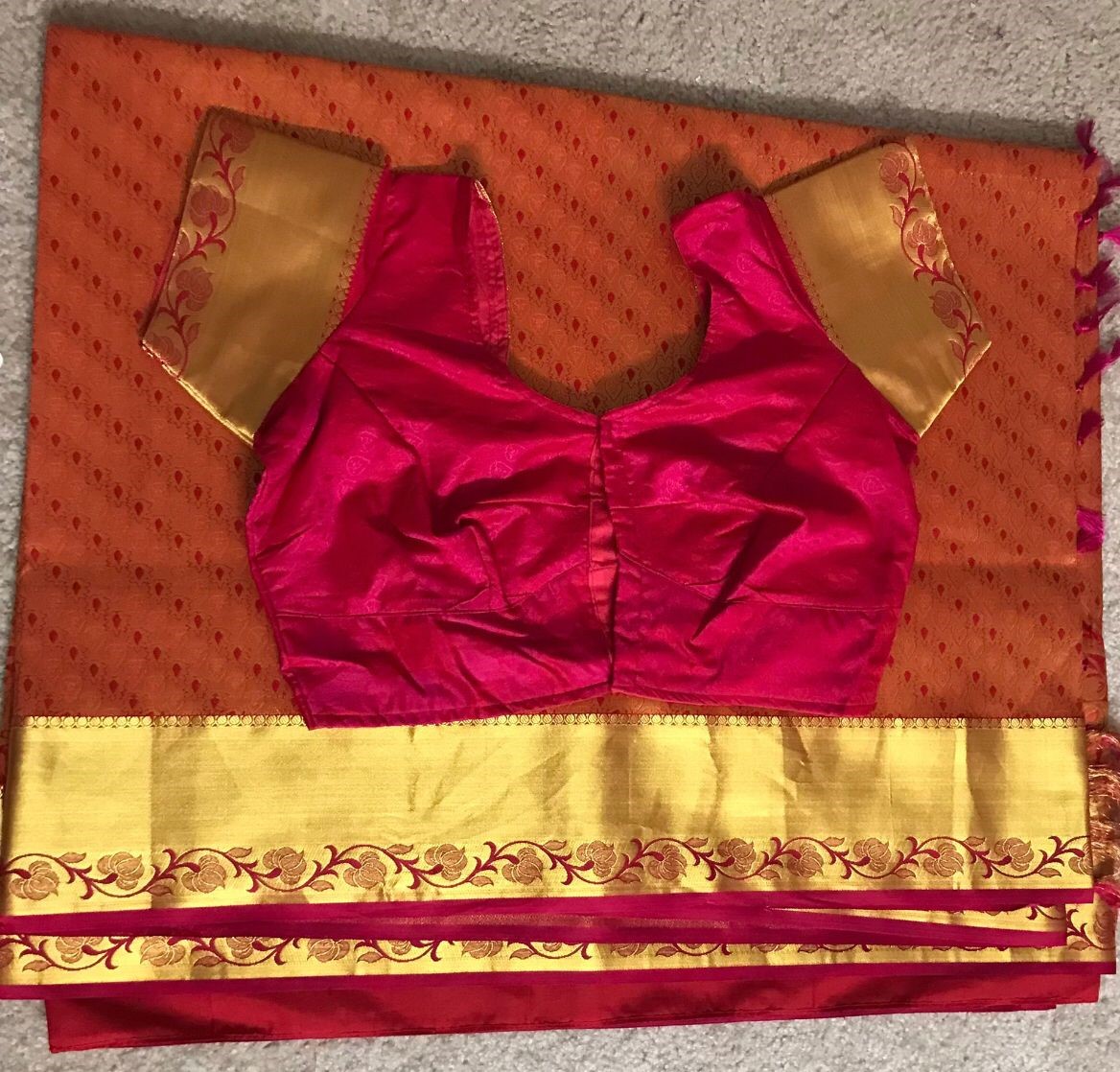 Kanchipuram silk saree+stitched blouse(39 chest )1 1/2 inch margin Kanchipuram silk saree+stitched blouse(39 chest )1 1/2 inch margin