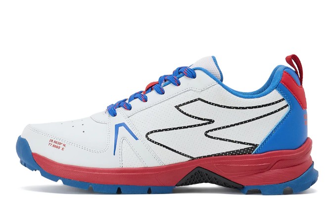 SG SCORER 6.0 Cricket Shoes Rubber studs us-8.5, 9.5
