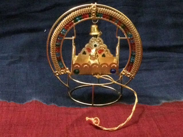 Bal Krishna Kanha Krishna Statue & Jhula for Janmashtmi 