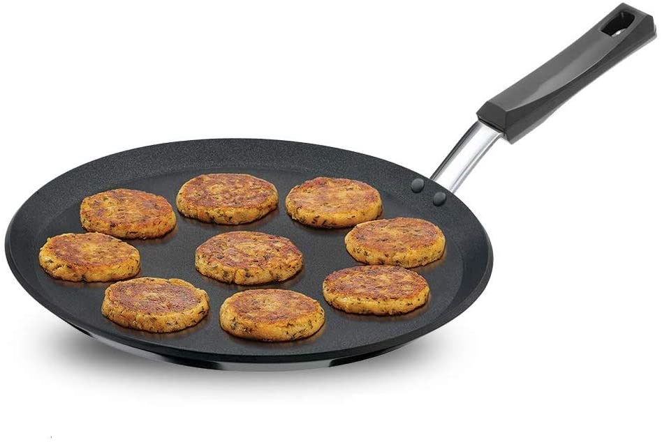 Hawkins Futura Nonstick Flat Tava with Plastic Handle, Diameter 30 cm Hawkins Futura Nonstick Flat Tava with Plastic Handle, Diameter 30 cm