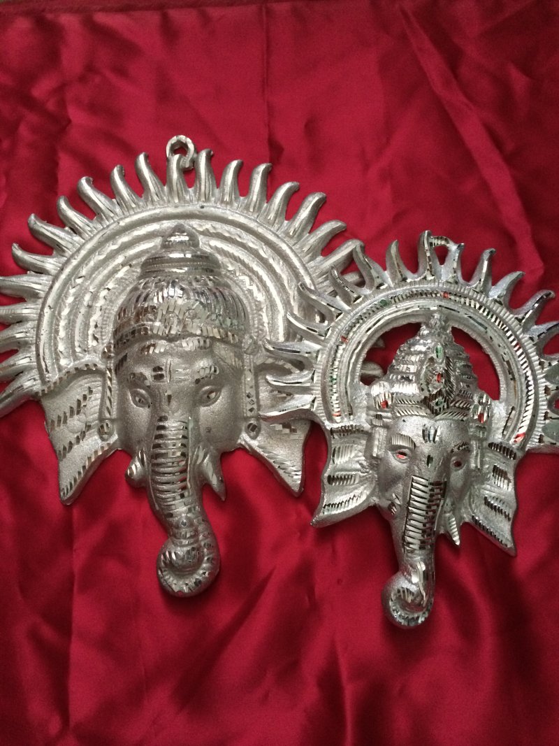 Decorative Lord Ganesh Silver Color Metal Wall Hanging Statue Decorative Lord Ganesh Silver Color Metal Wall Hanging Statue
