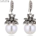 Pearls Crystal Flower Earrings