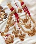 Pearl Gold 5 Piece Traditional Indian Design Necklace Set Pearl Gold 5 Piece Traditional Indian Design Necklace Set