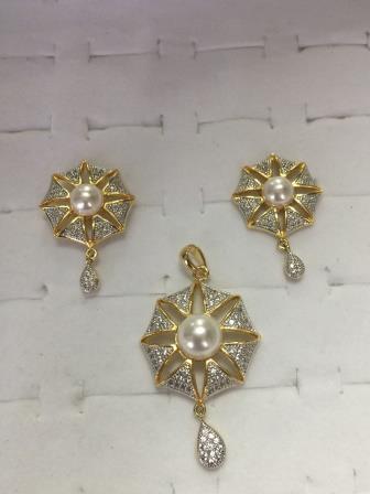 Beautiful Pendent Set with CZ Diamond work & White Pearl in Middle