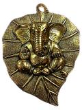 Brass Made Antique Wall Hanging Decor of Betal Leaf W/ Ganesha Idol Brass Made Antique Wall Hanging Decor of Betal Leaf W/ Ganesha Idol