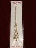 Indian fashion mang tika w/ clear & red stones Indian fashion mang tika w/ clear & red stones