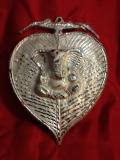 Silver Color Lord Ganesh Statue on Leaf Wall Hanging Silver Color Lord Ganesh Statue on Leaf Wall Hanging