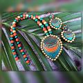 Stylish Grand Tear Drop Pendant Set /w Earrings Stylish Grand Tear Drop Pendant Set /w Earrings