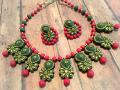 Green & Red Floral Design Choker Set \w Floral Studs